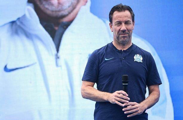 华体会hth注册-范加斯特赞深足阵容强：会挑最有竞争力的阵容比赛